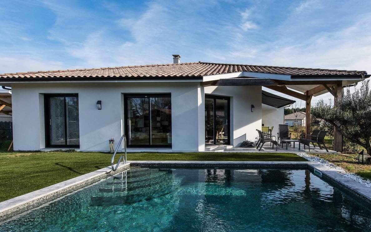 Maison contemporaine à Lit-et-Mixe avec piscine – 113 m²