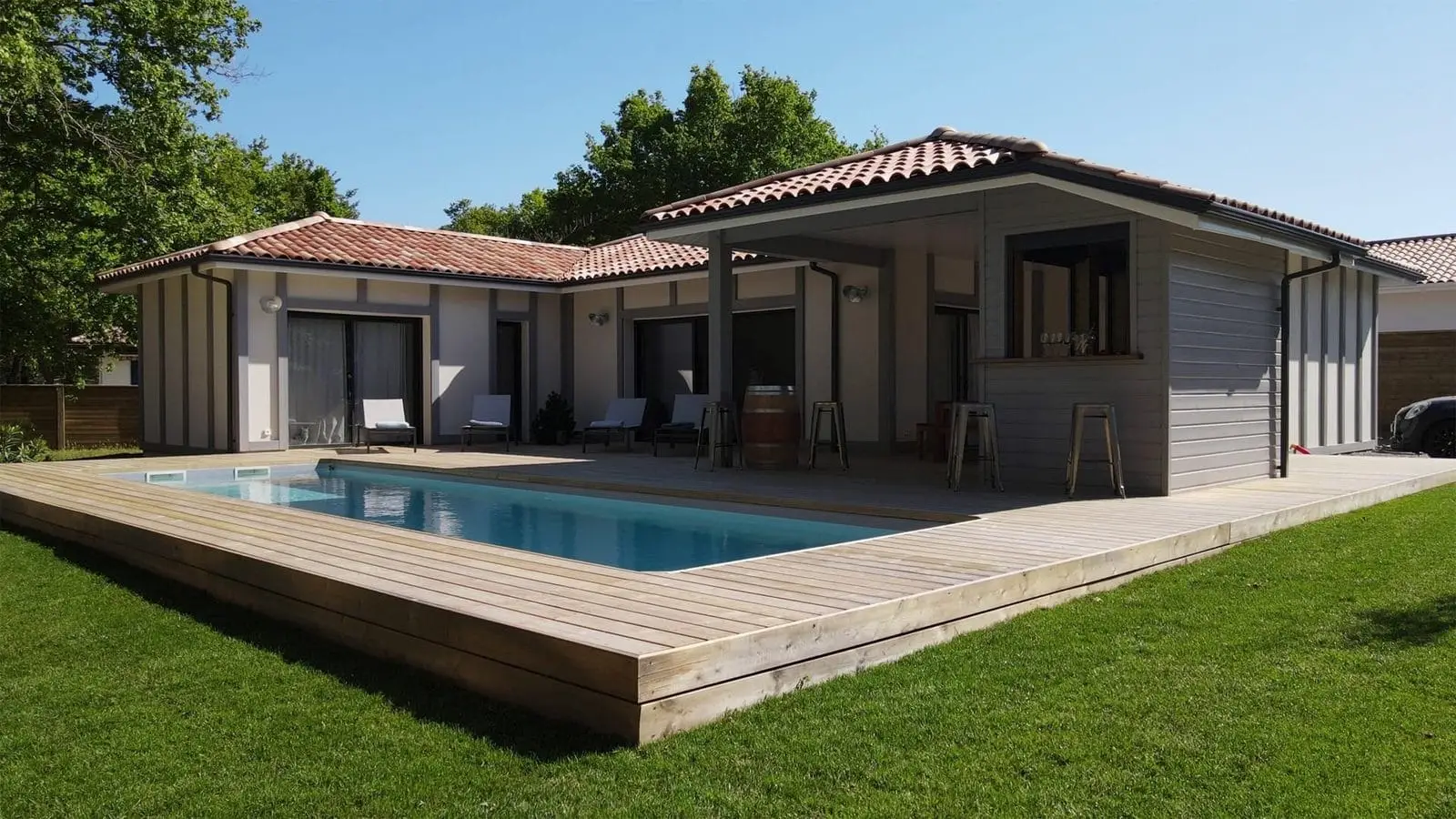 Maison contemporaine de plain-pied avec piscine à Moliets-et-Maa (40)