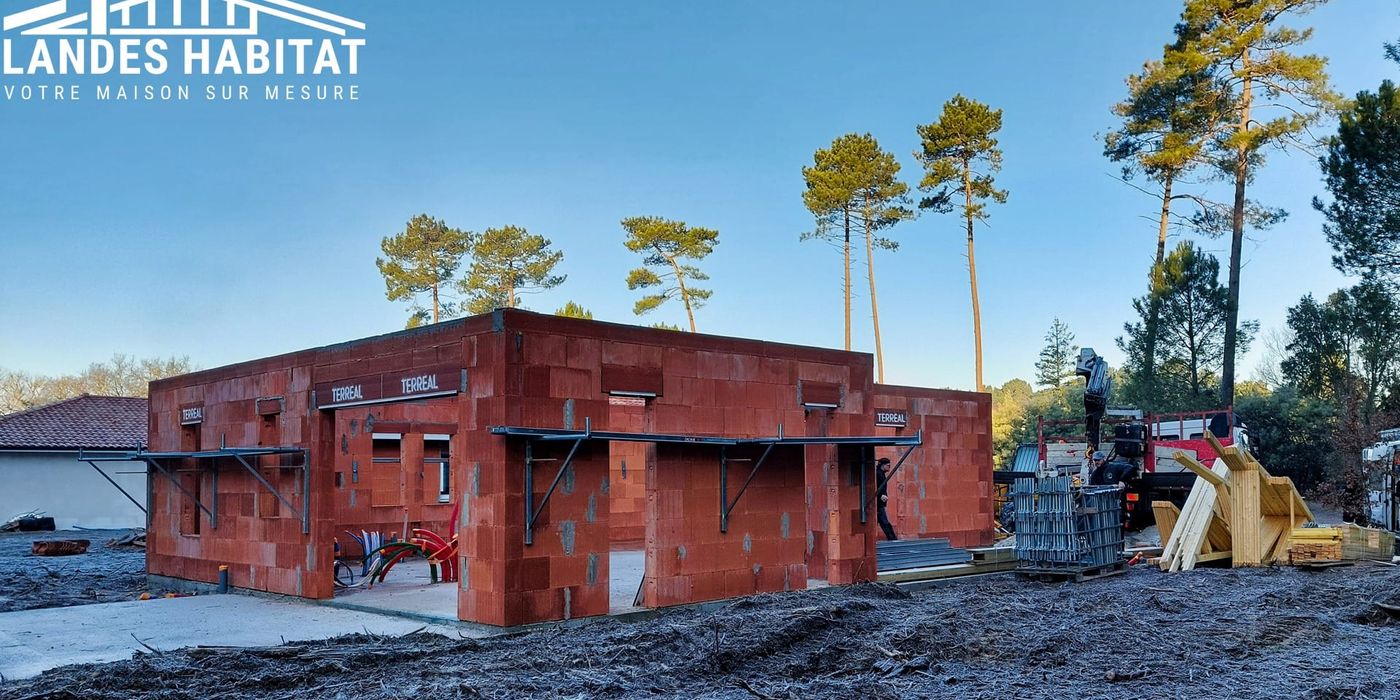 Charpente Mimizan : Étape clé de votre construction
