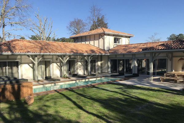 Maison contemporaine sur mesure construite par Landes Habitat dans les Landes
